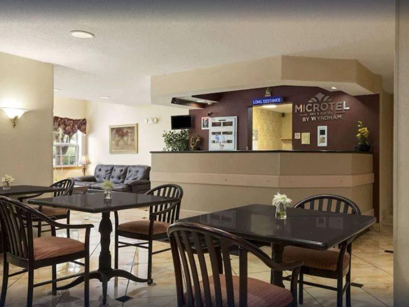 Microtel Inn By Wyndham Charlotte Airport Exterior foto